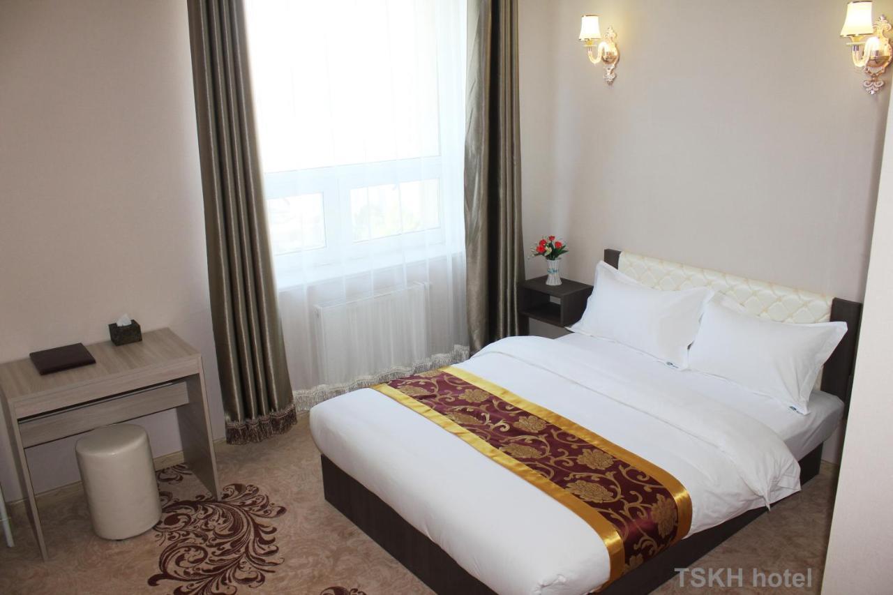 Tsetsen Khangai Hotel Улан-Батор Екстер'єр фото